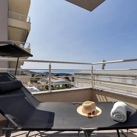 Luxury And Modern With Sea View And Garage *