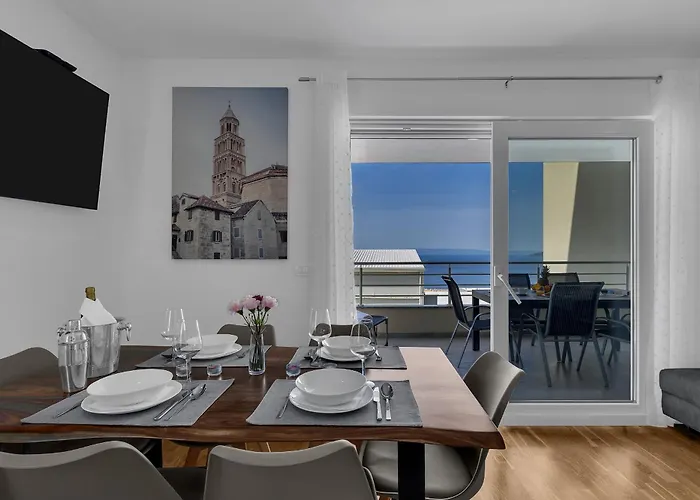 Luxury And Modern With Sea View And Garage Apartman Makarska