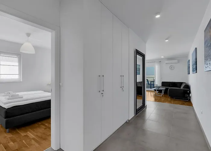 Apartment Luxury And Modern With Sea View And Garage