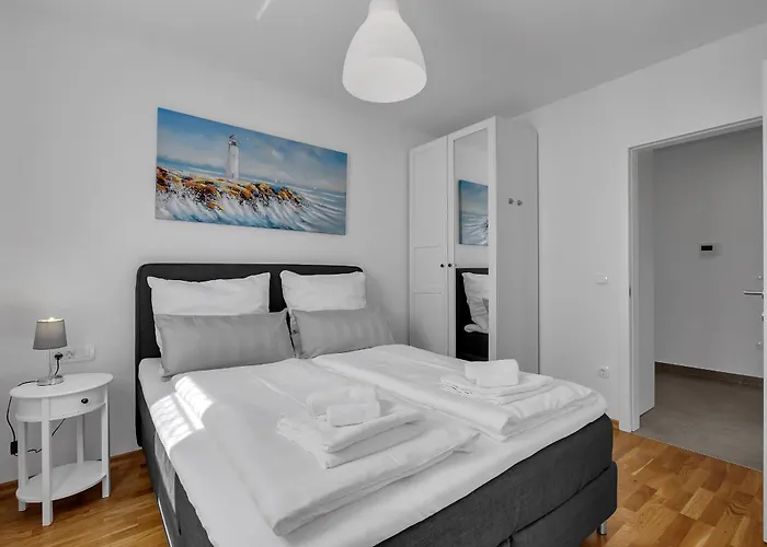 Apartment Luxury And Modern With Sea View And Garage Makarska