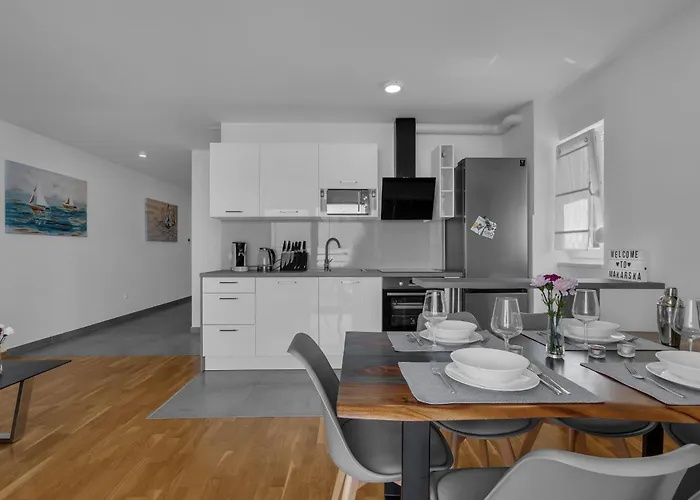 Luxury And Modern With Sea View And Garage