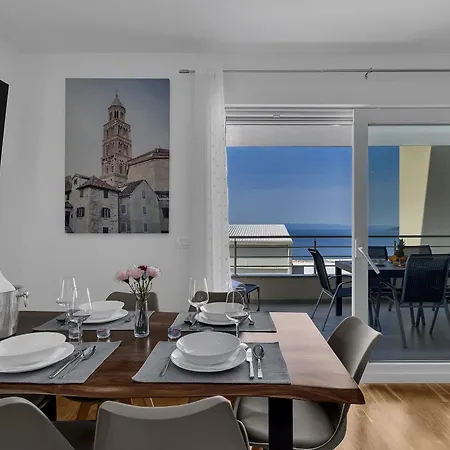 Luxury And Modern With Sea View And Garage Appartement Makarska