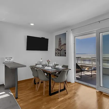 Luxury And Modern With Sea View And Garage Appartement Makarska